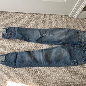 High rise, skinny, ripped Jeans